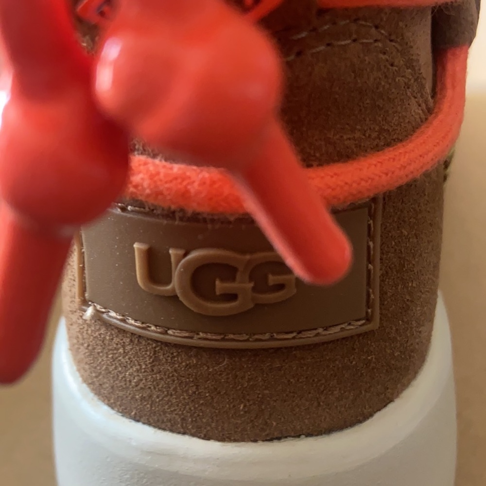 UGG boots - Picture 4 of 13